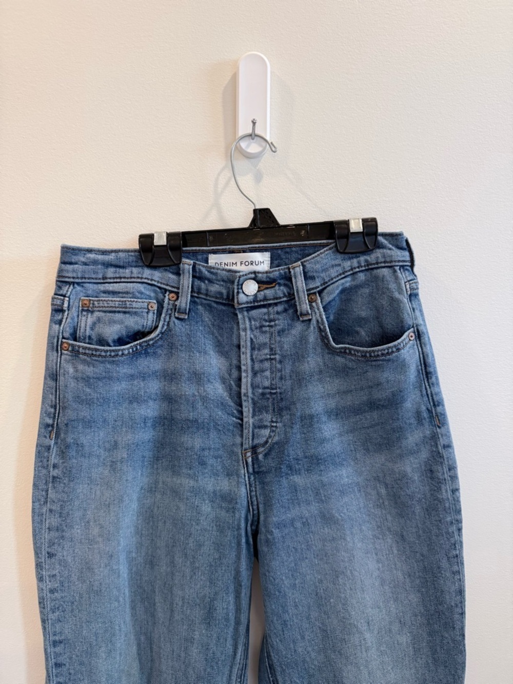 Denim Forum The Arlo High Rise Straight size 28 Medium Wash Denim Button Fly - Picture 4 of 13
